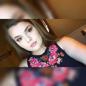 Meet your Posher, Brittney